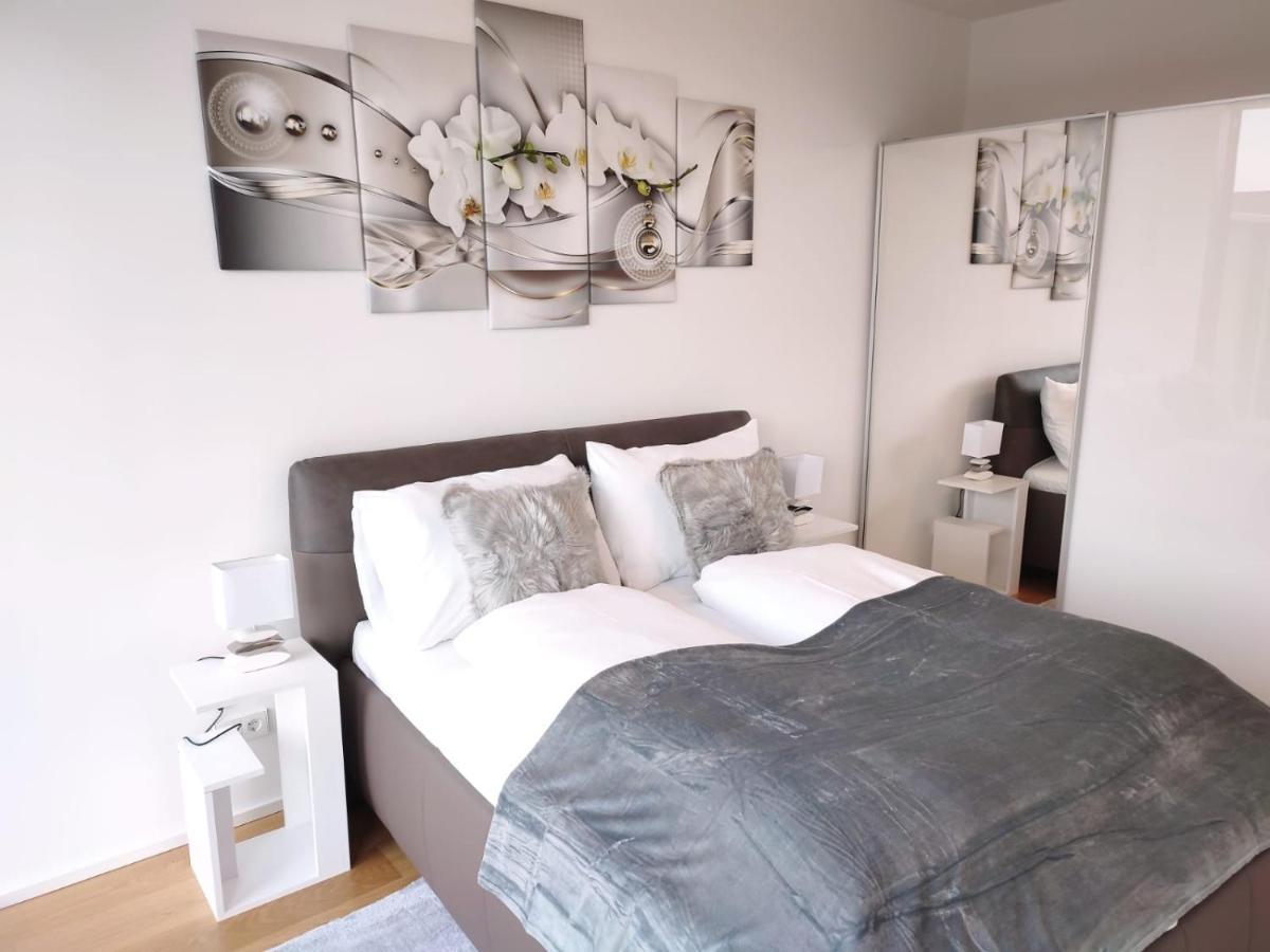 Panorama Apartment Vienna - free parking, sauna&fitness Eksteriør bilde