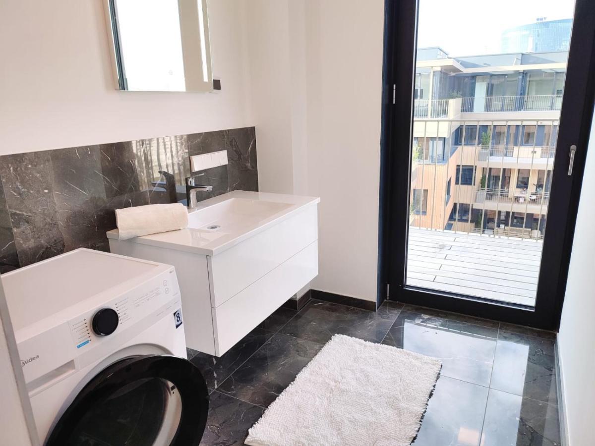 Panorama Apartment Vienna - free parking, sauna&fitness Eksteriør bilde