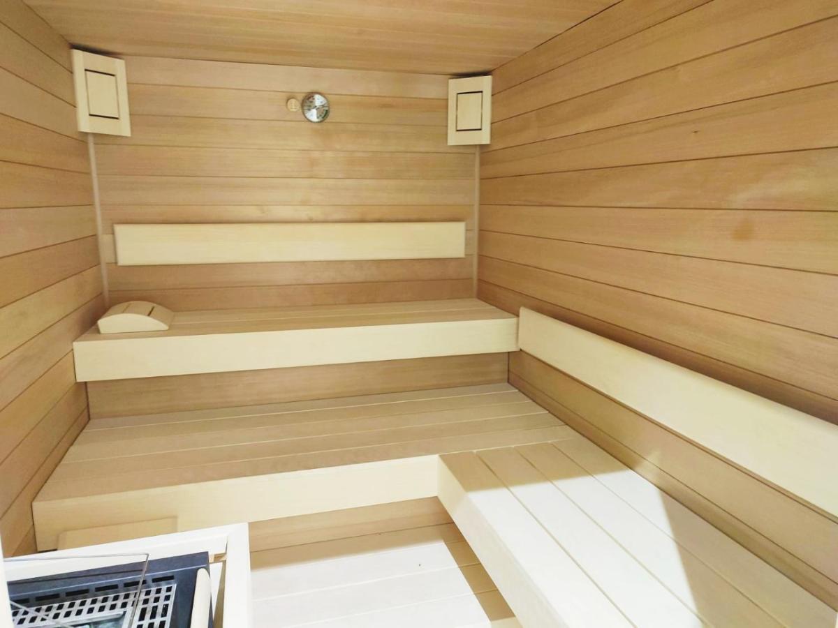 Panorama Apartment Vienna - free parking, sauna&fitness Eksteriør bilde