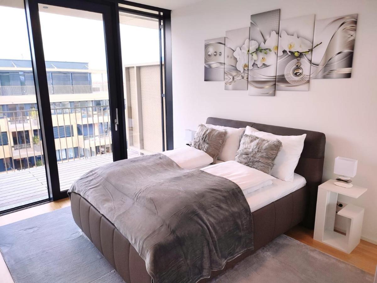 Panorama Apartment Vienna - free parking, sauna&fitness Eksteriør bilde